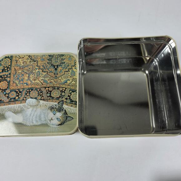 Set 4 Vintage 1982 Lowell Herrero Cat-Themed nesting tins made by Vandor Japan - Picture 7 of 14